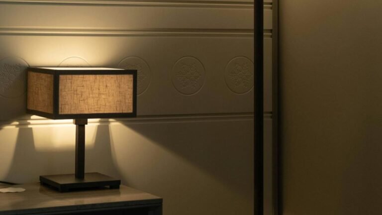 Lumière qui s’allume toute seule