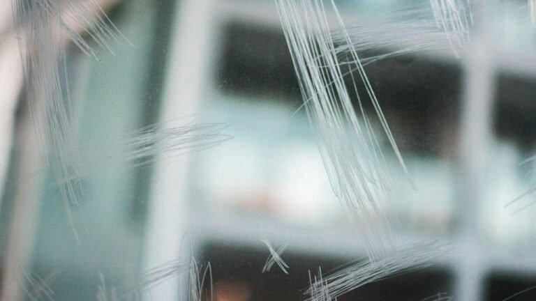 Rayures sur un miroir